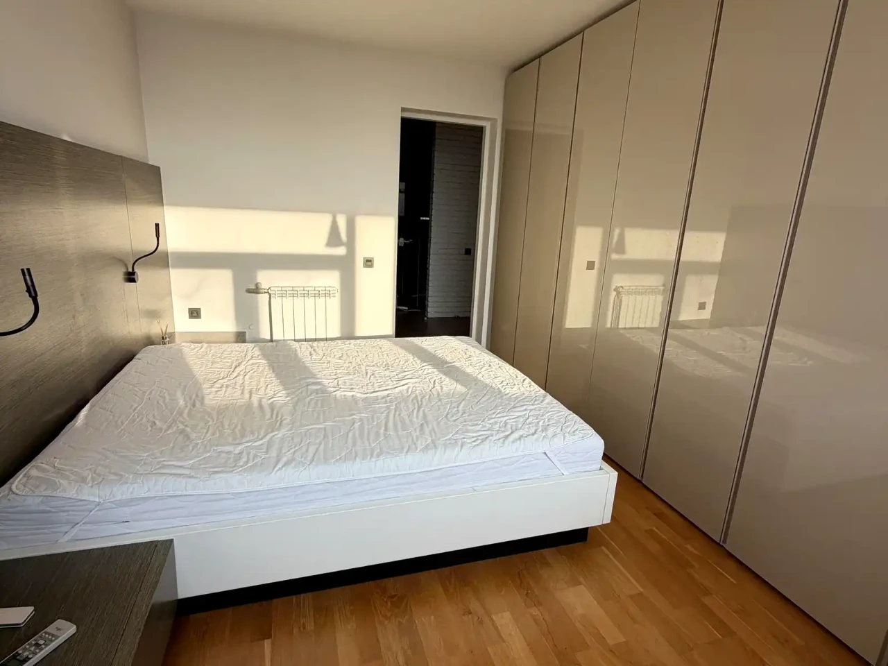 Продаж квартири 4-кімн. 90 м² 15/16 пов.