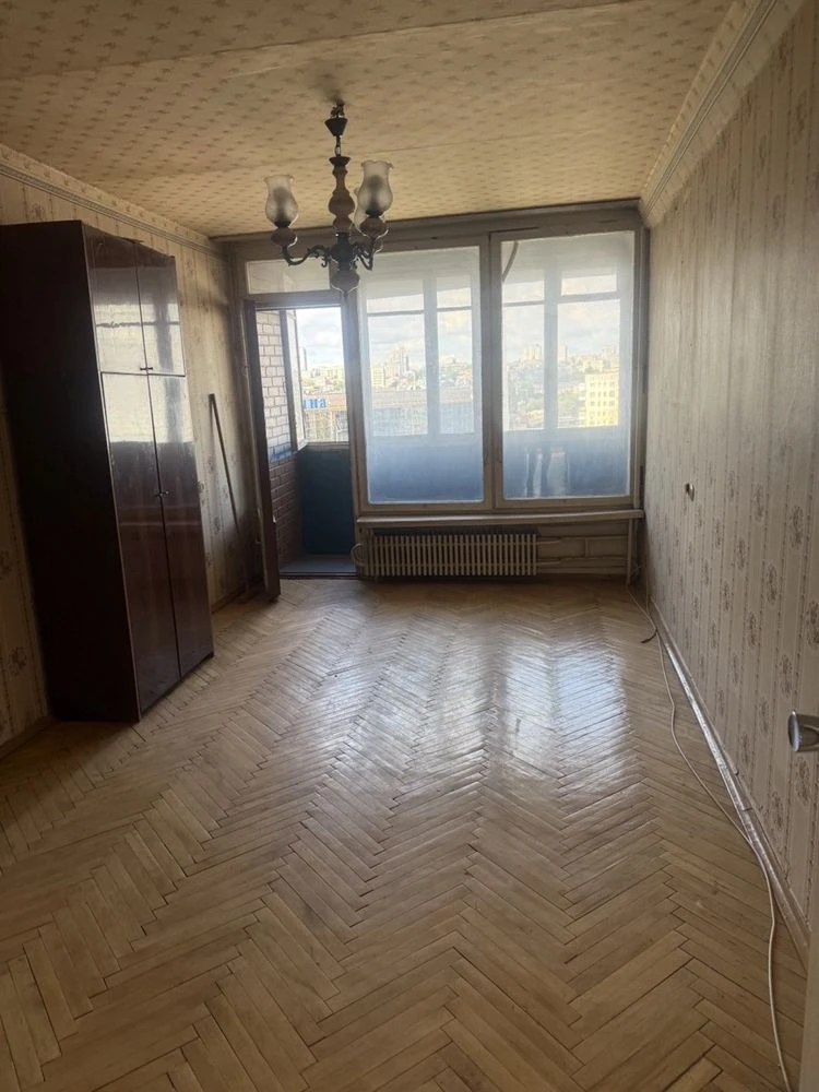 3-х кімнатна біля цирку
