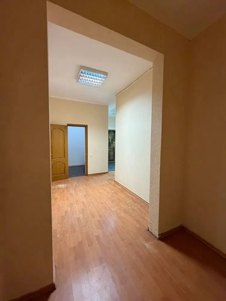 Продаж 2к  квартири вул Шота Руставели 44  центр Печерська