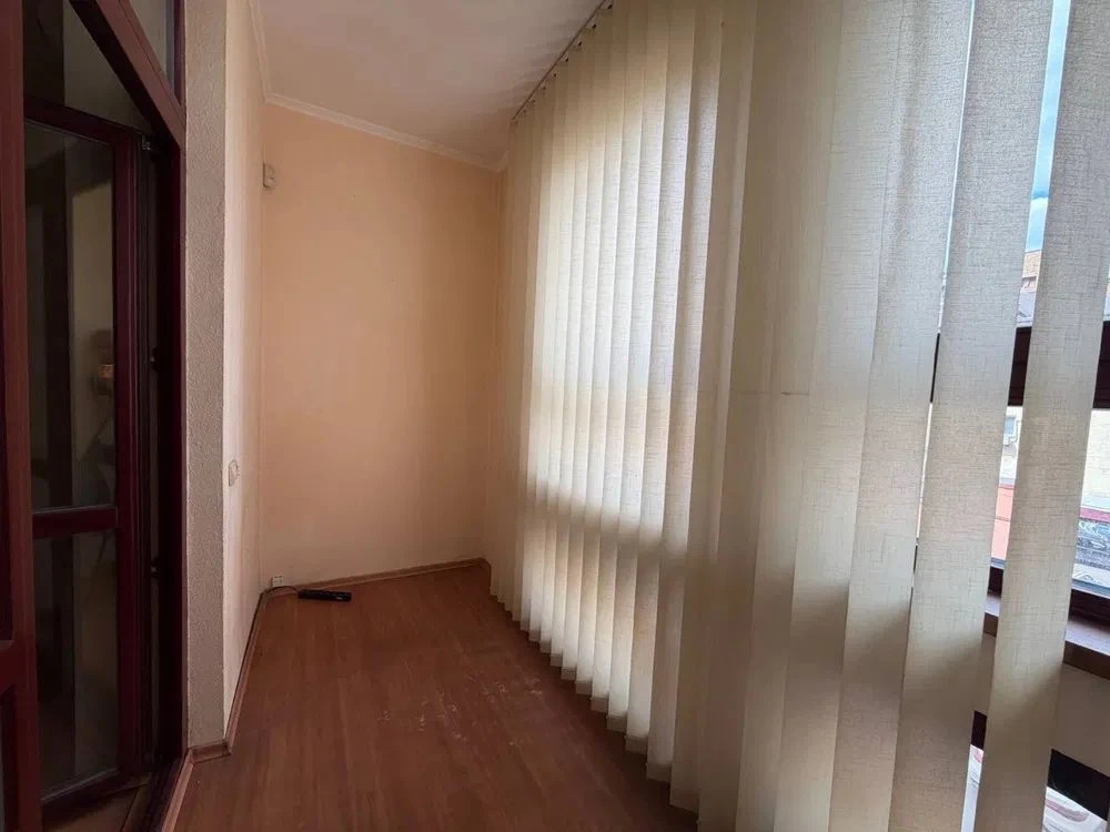 Продаж 2к  квартири вул Шота Руставели 44  центр Печерська