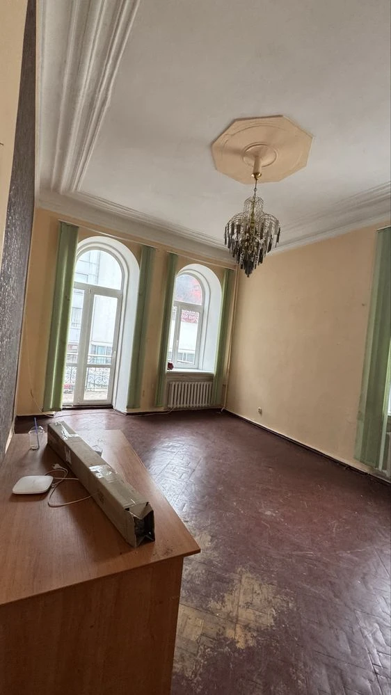 Шота Руставелі 15 5к квартира 143кв  «Царський» будинок. 143