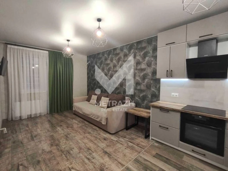 Продаж 2-кімнатна квартира з ремонтом та меблями в ЖК «Кришт