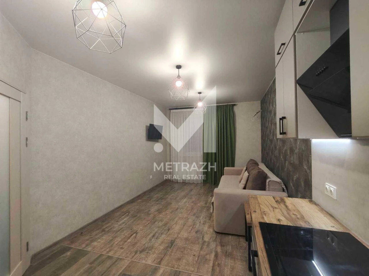 Продаж 2-кімнатна квартира з ремонтом та меблями в ЖК «Кришт