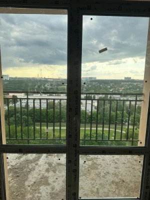 Дворівнева квартира з панорамними краєвидами в ЖК «Кришталев