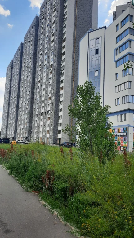 Продаж  2к 78 м ЖК Ревуцький, Ревуцького  54-А,метро Харьків