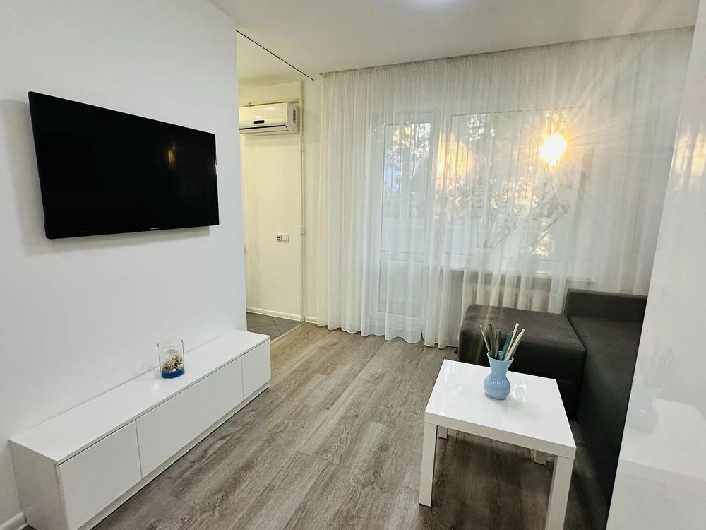 Продаж 1к квартири Воскресенка Микитенка 9