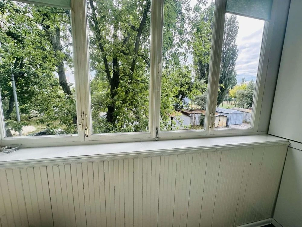 Продаж 1к квартири Воскресенка Микитенка 9
