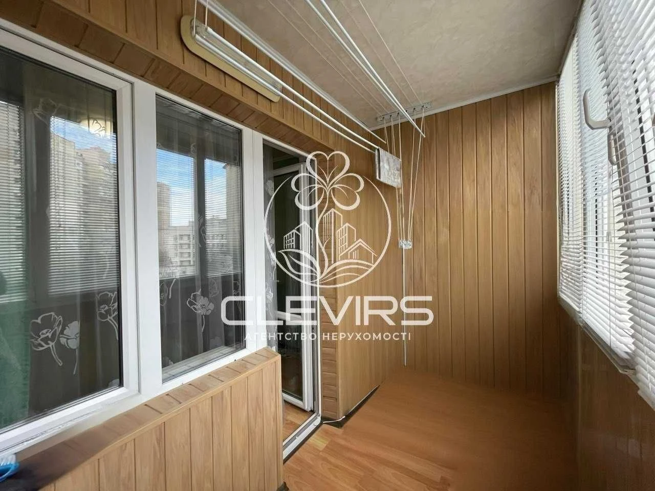 Без%, Продаж 3 кім. квартири, вул. Драгоманова 23 , Позняки