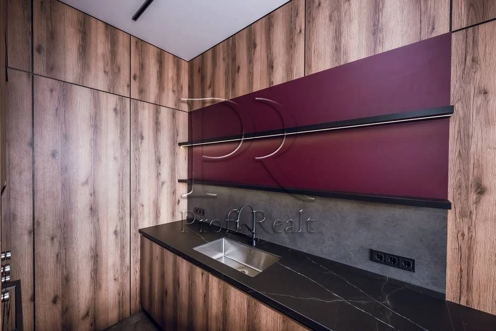 Продаж 1-к з терасою, Obolon Plaza, Оболонський пр-т 6А