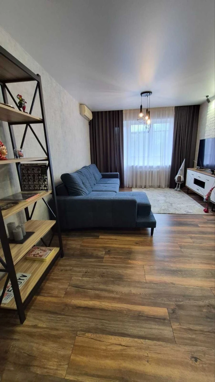 Продам 3-ком. с РЕМОНТОМ, Тополь-3
