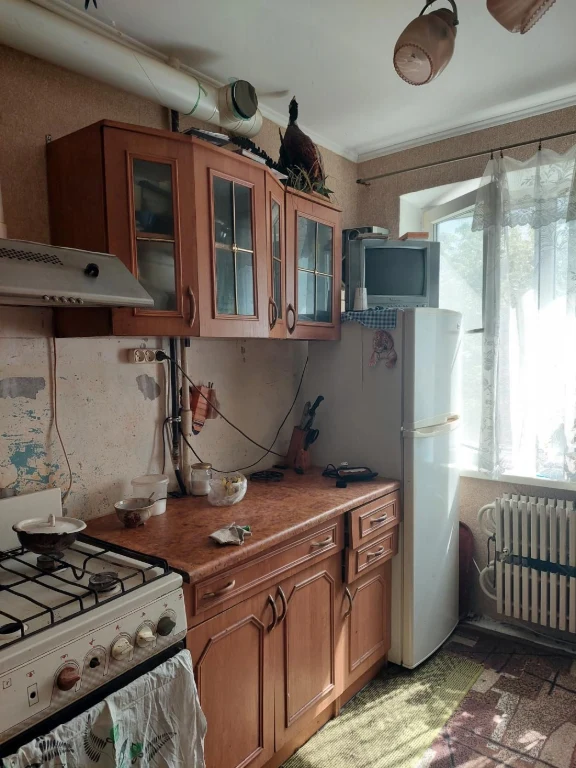 Ціну змінено. Продам 2 кімн. в Слобожанському( Ювілейне), 3