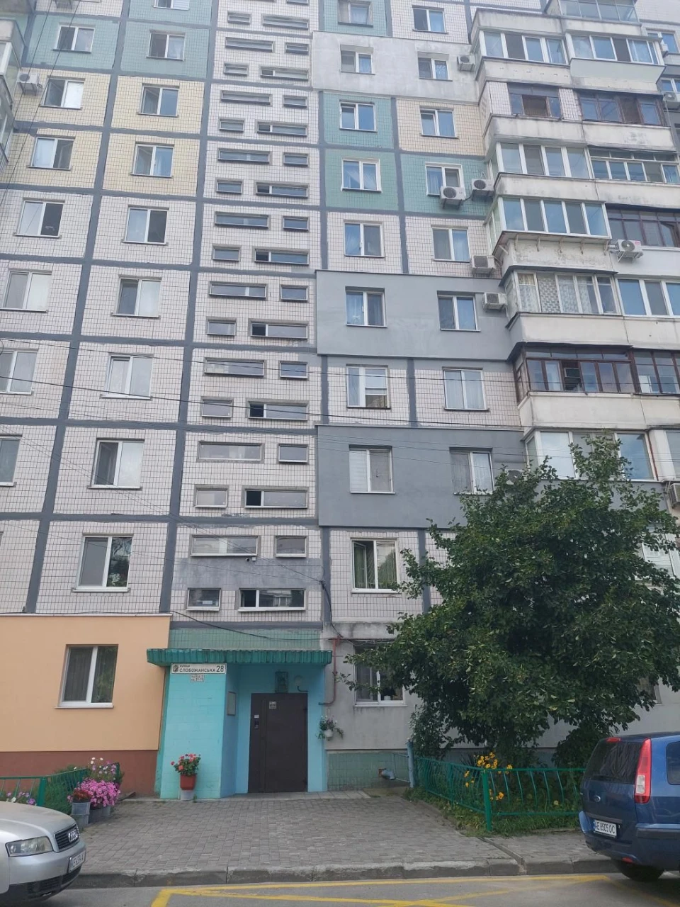 Ціну змінено. Продам 2 кімн. в Слобожанському( Ювілейне), 3