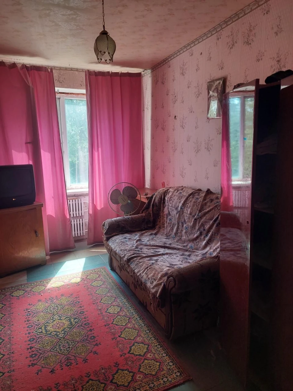 Ціну змінено. Продам 2 кімн. в Слобожанському( Ювілейне), 3