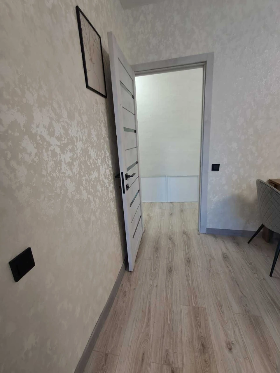 I will sell 2 rooms. quarter Eurorenovation. Mazepy Avenue\Avatsionn
