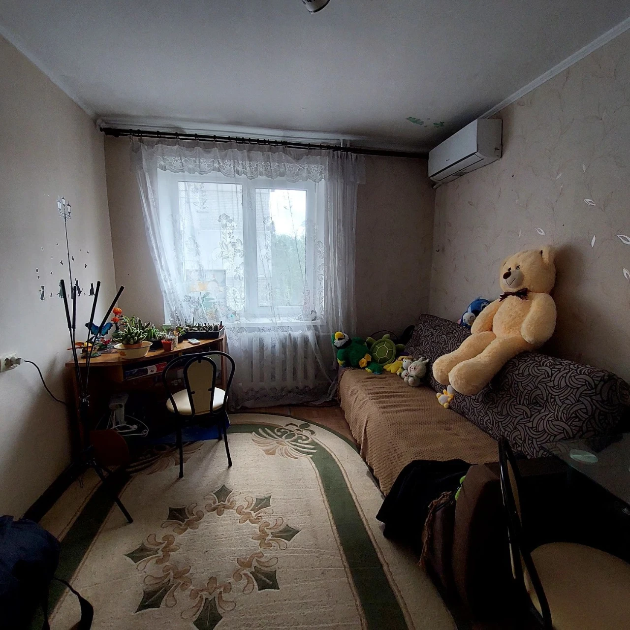 2х комн.квартира  38 м.кв. 4эт/9 эт. кирпичном доме  . Рядом