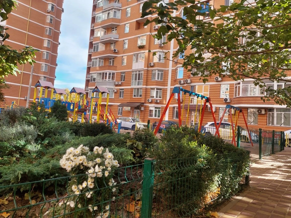 2х комн. квартира  65 м.кв.   ЖК Романовский . Генератор ! С
