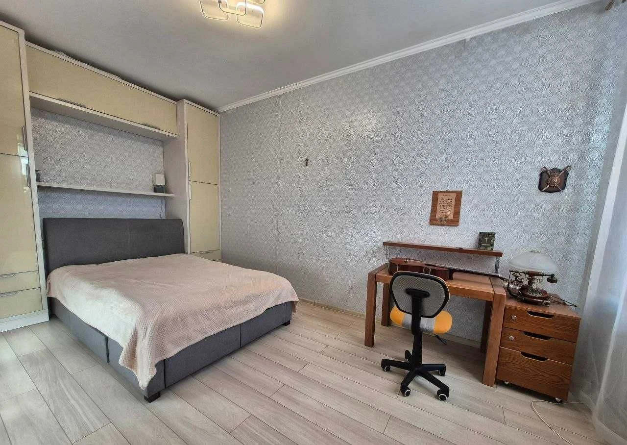 ГАЗ, АГВ,  Квартира + Паркоместо с роллетами, Малиновский
