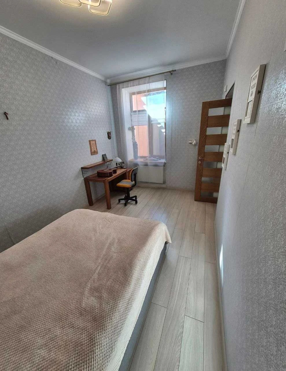 ГАЗ, АГВ,  Квартира + Паркоместо с роллетами, Малиновский