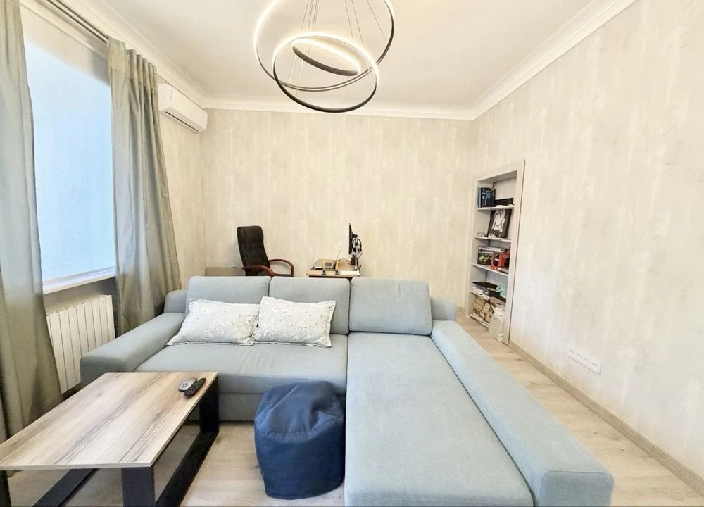 Продаж 3-кімн квартири у котеджі по вул Весніна без %