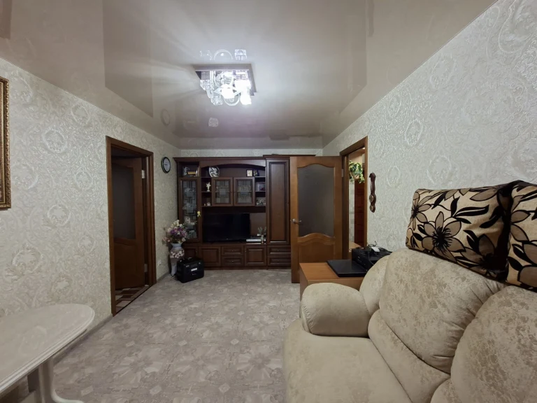 Продам 2к квартиру на Ак.Корольова