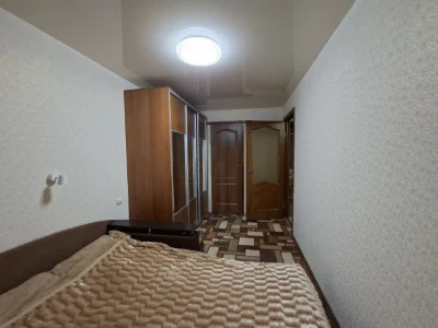 Продам 2к квартиру на Ак.Корольова