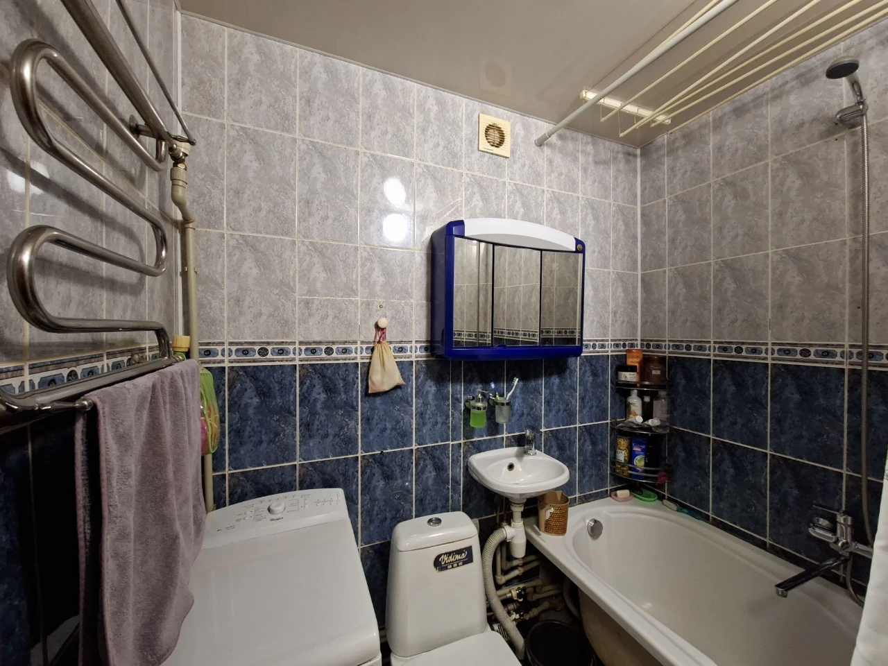 Продам 2к квартиру на Ак.Корольова