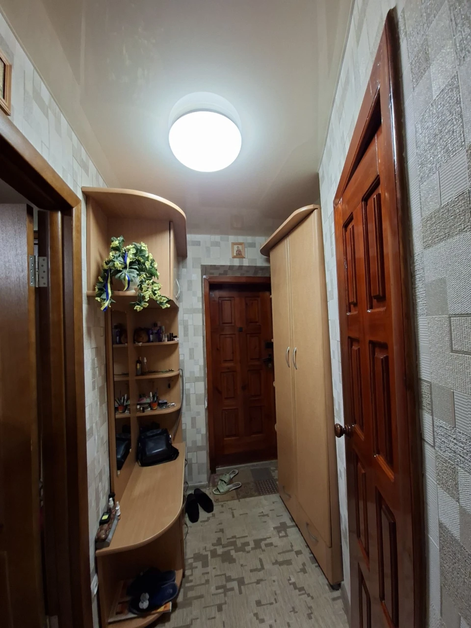 Продам 2к квартиру на Ак.Корольова