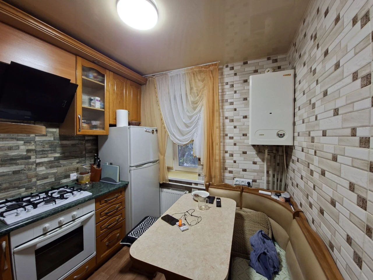 Продам 2к квартиру на Ак.Корольова