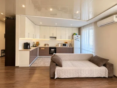 Продаж 2кім |вул Гвардійська| 78м2|+ Кладовка