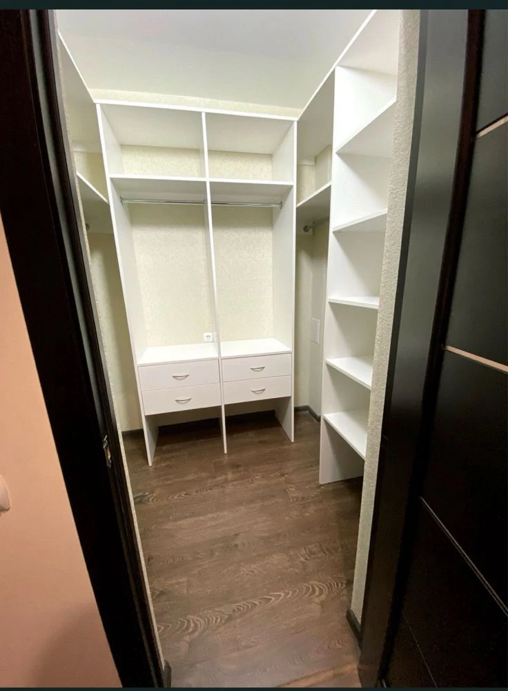 Продаж 2кім |вул Гвардійська| 78м2|+ Кладовка