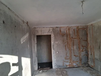 продам однокімнатну квартиру в Хортицькому районі вул.Героїв