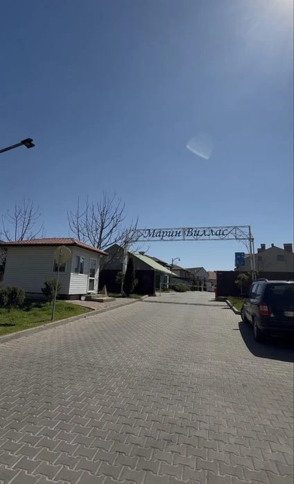 Plot and House "Sauvignon" for sale