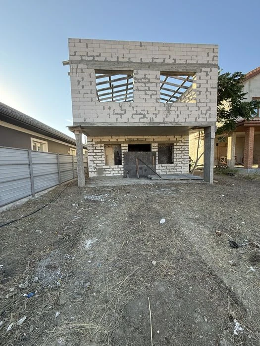 Plot and House "Sauvignon" for sale