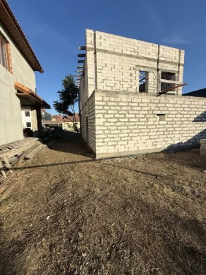 Plot and House "Sauvignon" for sale