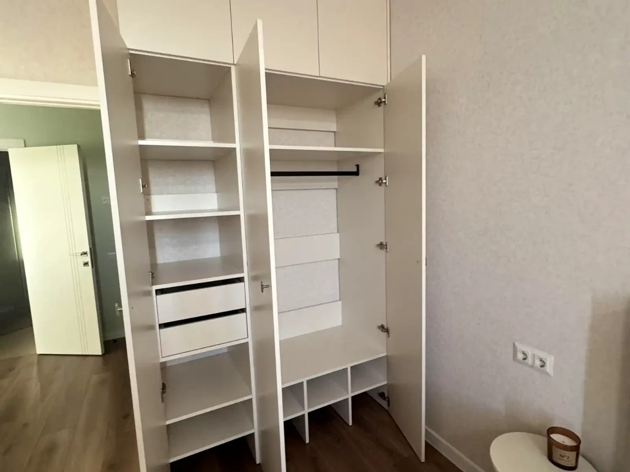 Оренда квартири 1-кімн. 43 м² 4/25 пов.