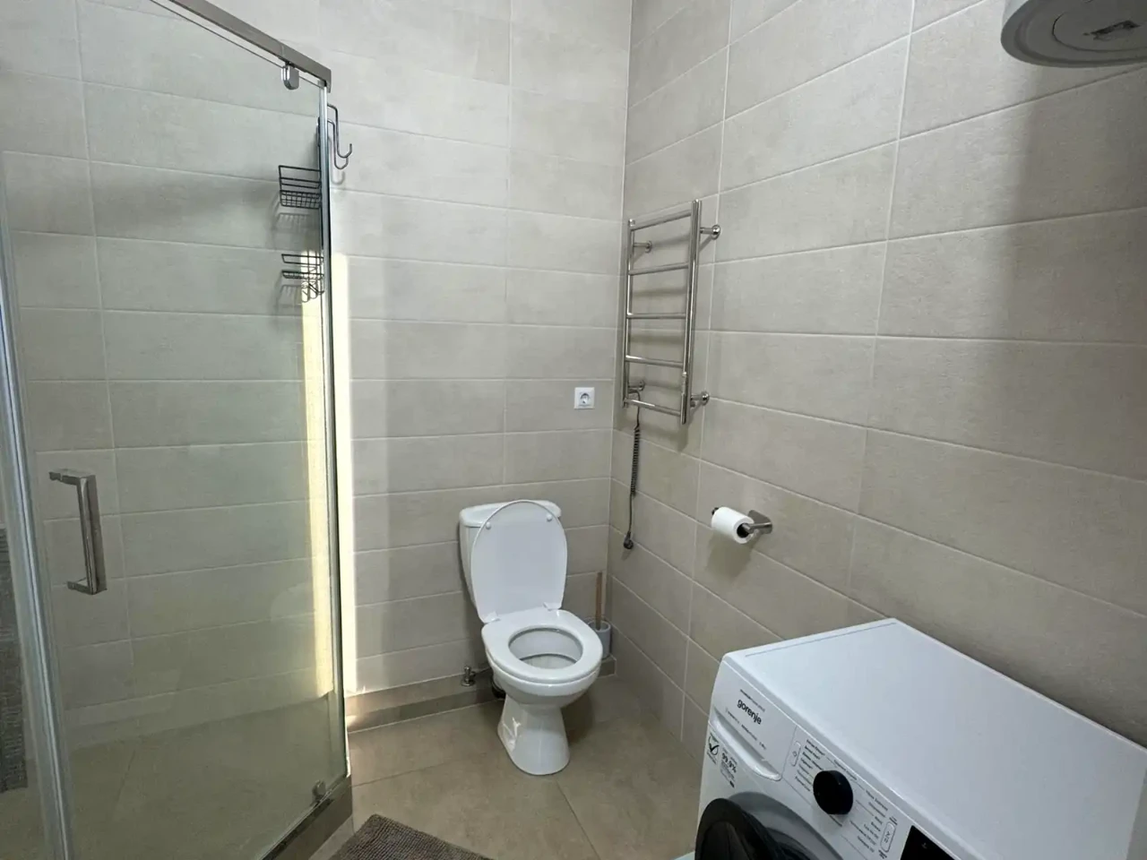 Оренда квартири 1-кімн. 43 м² 4/25 пов.