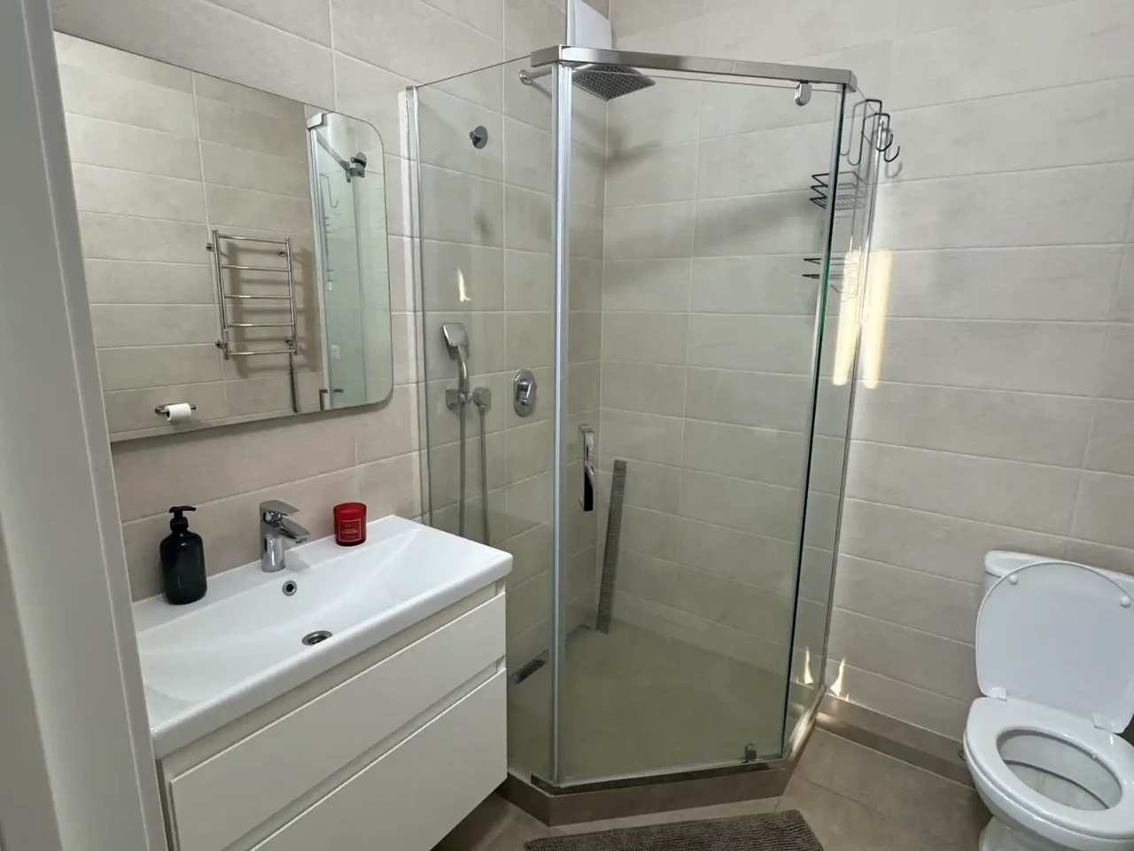 Оренда квартири 1-кімн. 43 м² 4/25 пов.
