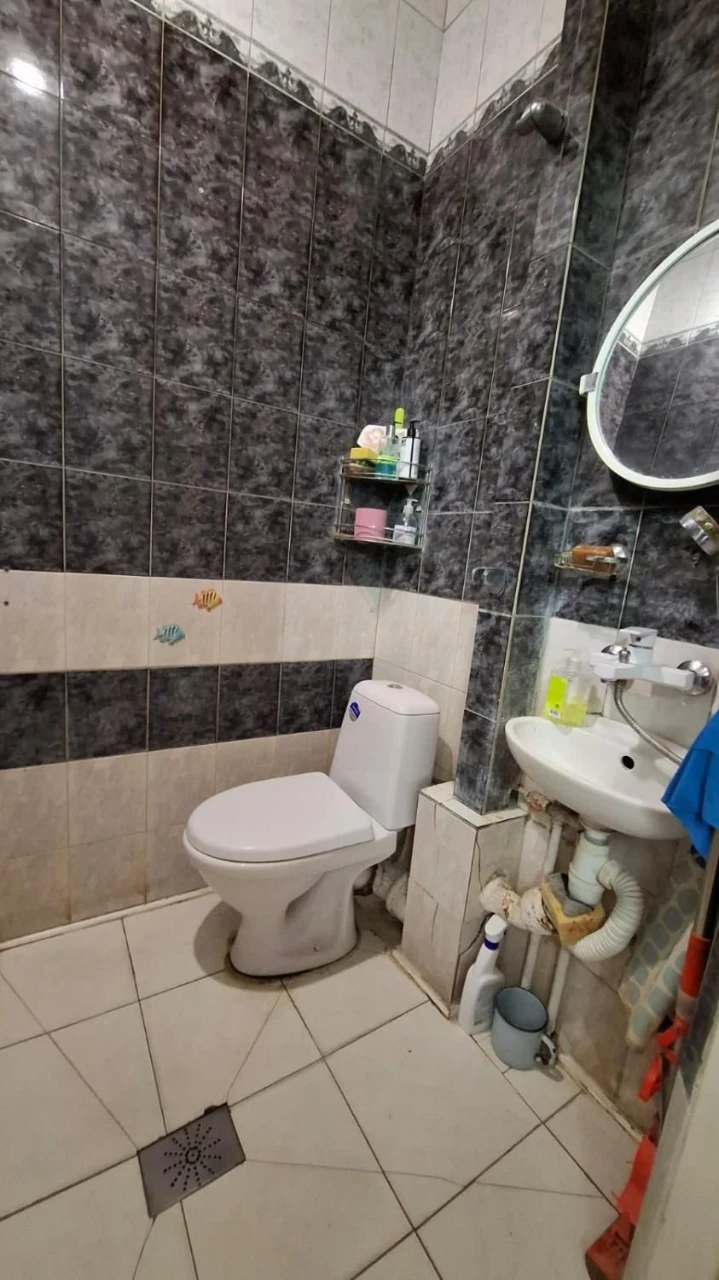 Продам будинок (дом), Журавлівка, метро Київська.