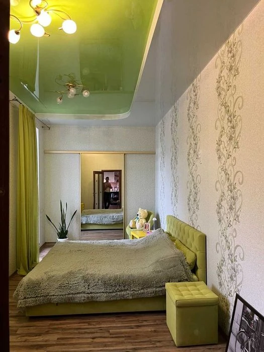 I am selling my own apartment in a new building.