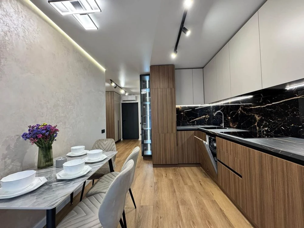 1,5 кім. квартира (43 m2) в жк Family Plaza kc