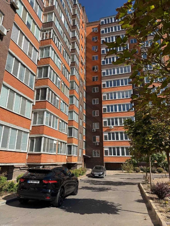 Продам  квартиру в Новобудові (центр)