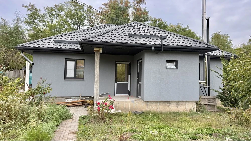 Продаж затишного заміського будинку - новобудова
