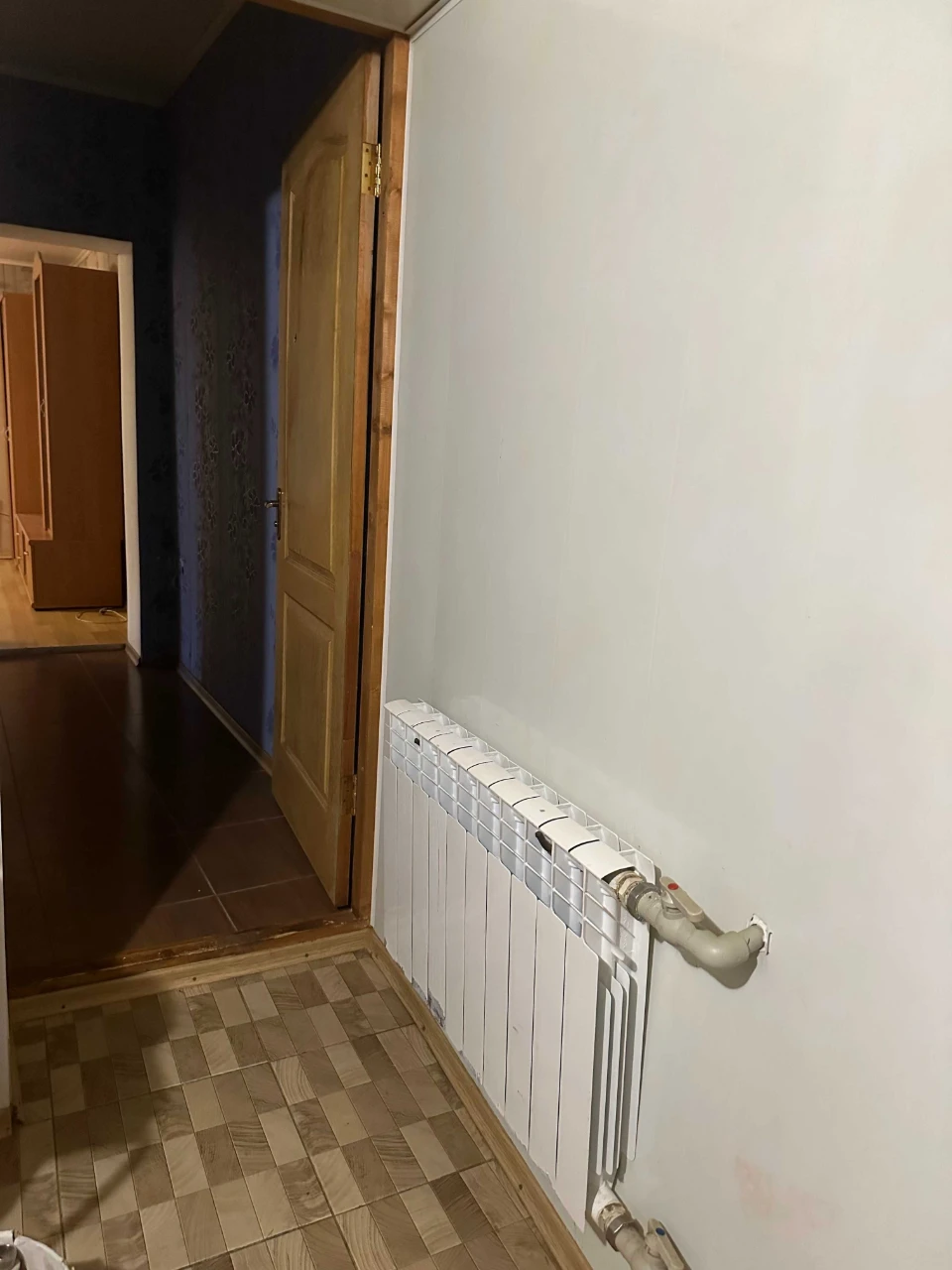 Продам будинок зі  зручностями  центральний район  .