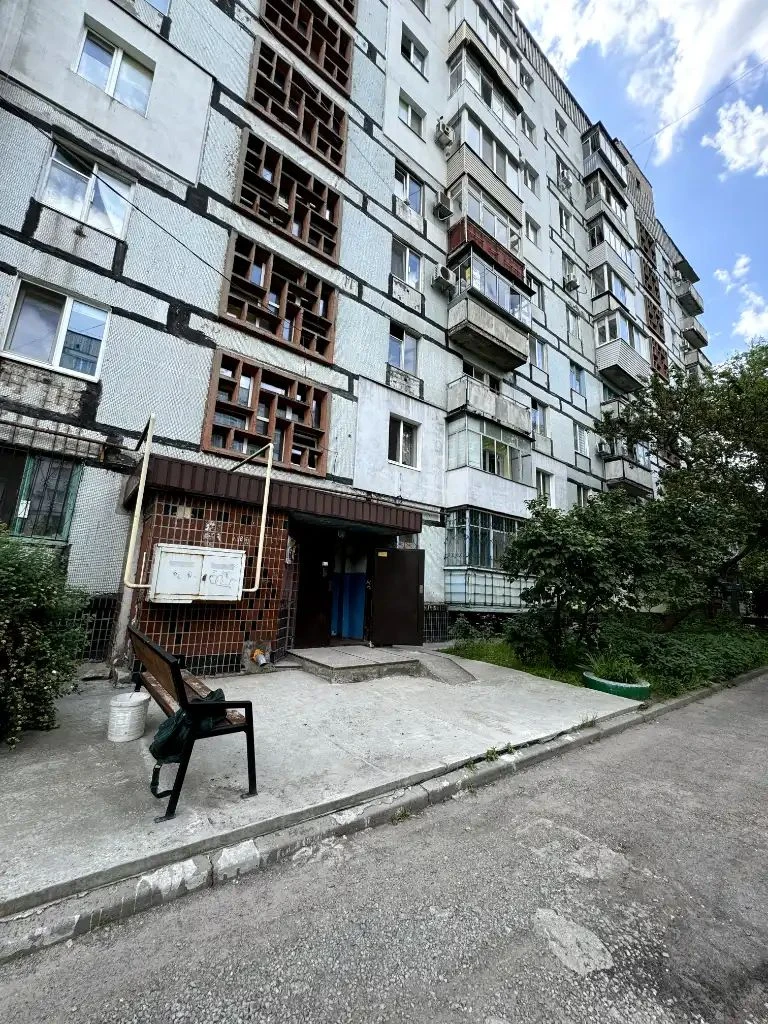 Продам 2-кімнатну квартиру, Калинова