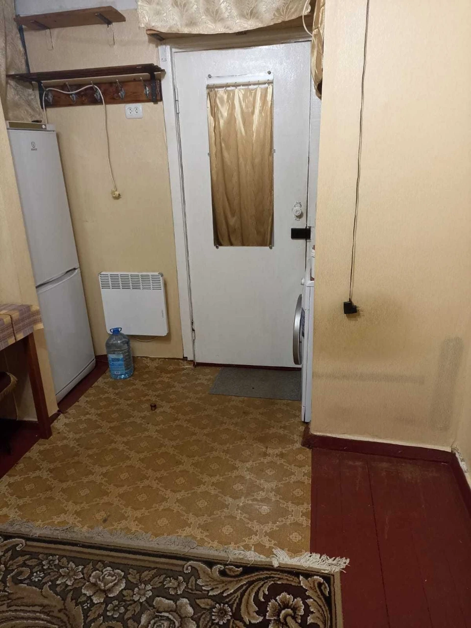Продаж від власника! Затишна кімната 12м2 (16.4) з водою та