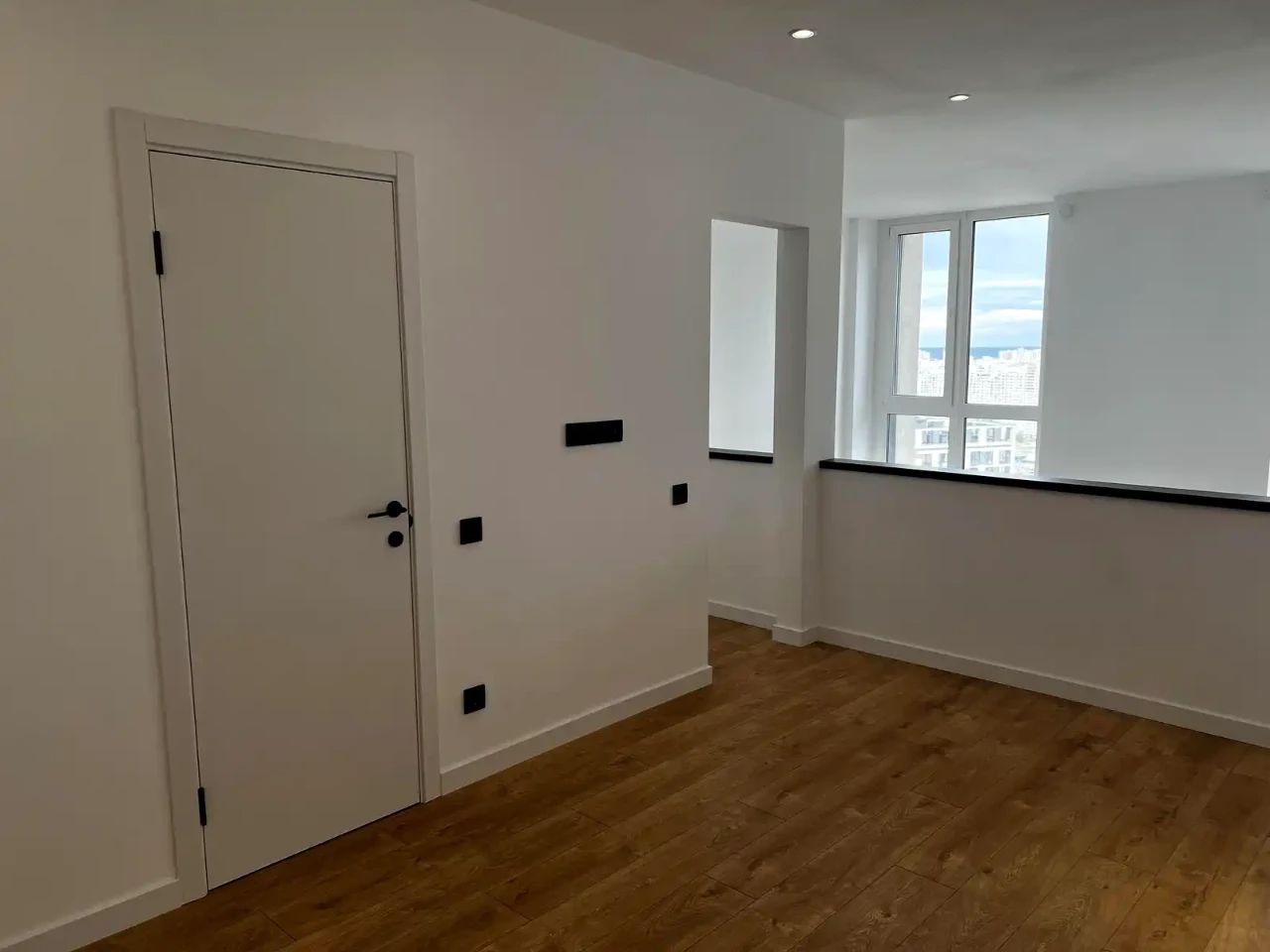 Оренда квартири 2-кімн. 62 м² 26/26 пов.