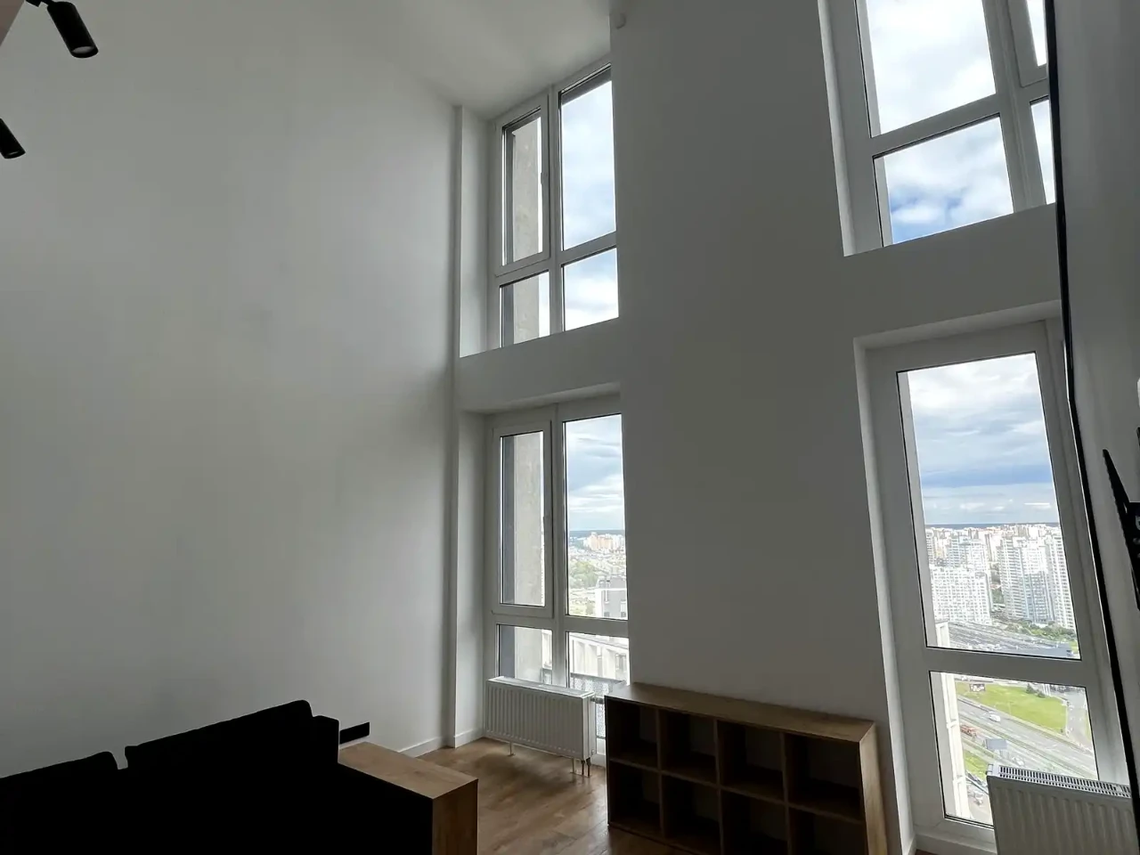 Оренда квартири 2-кімн. 62 м² 26/26 пов.