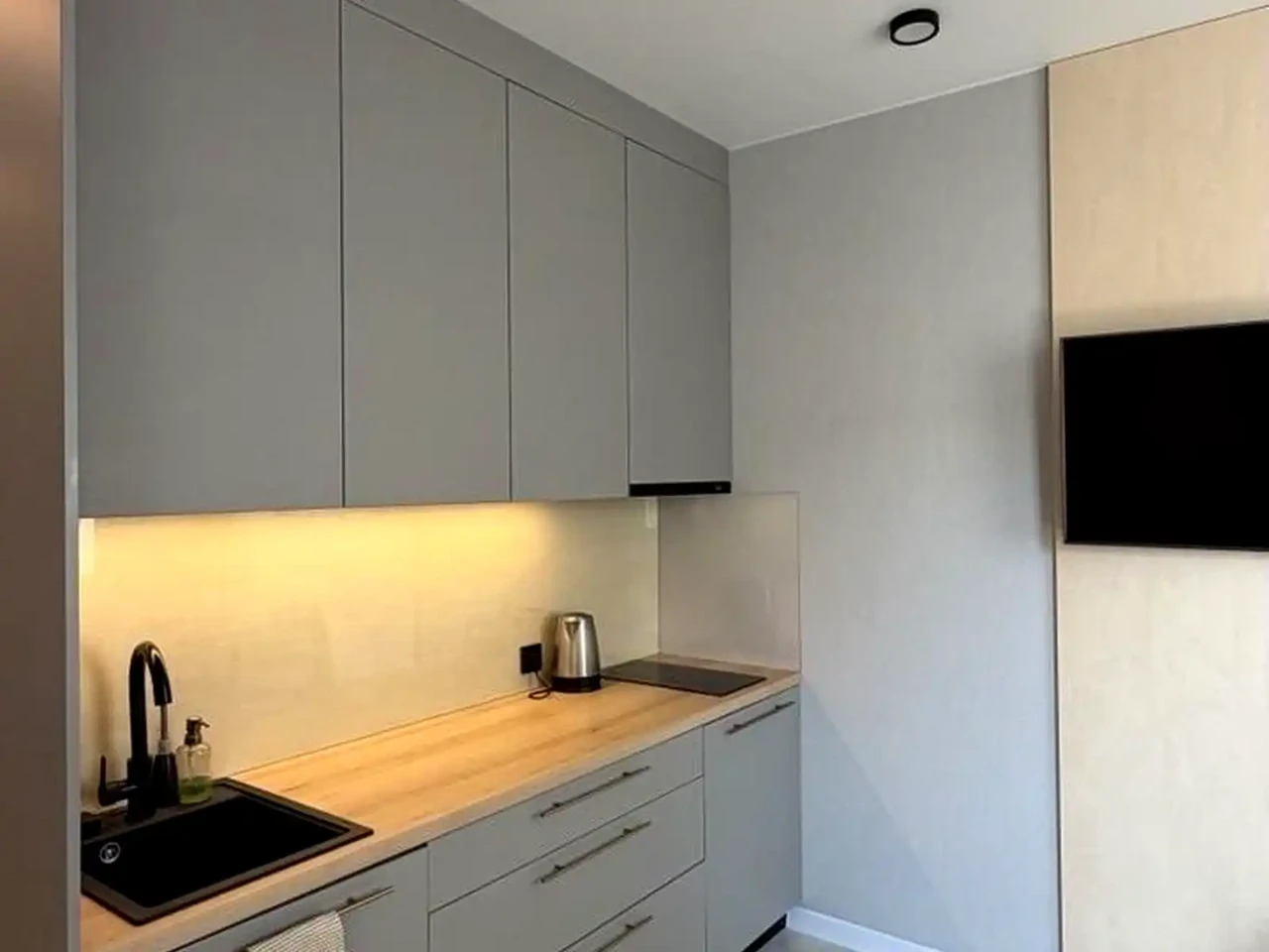 Оренда квартири 1-кімн. 24 м² 3/4 пов.