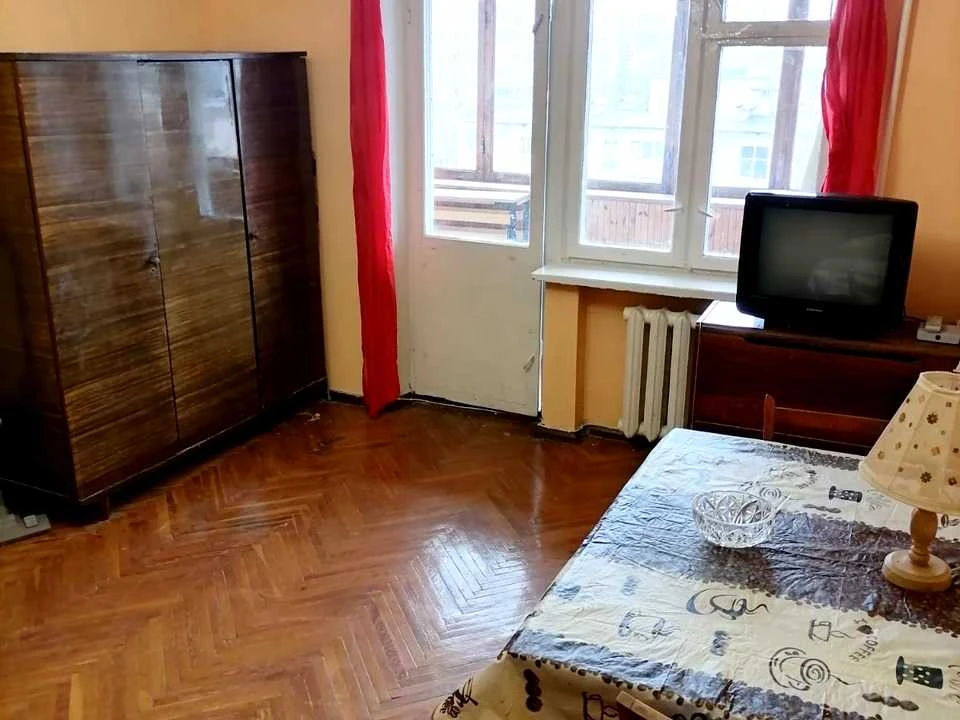 Квартира. Київ, Мілютенка вул.