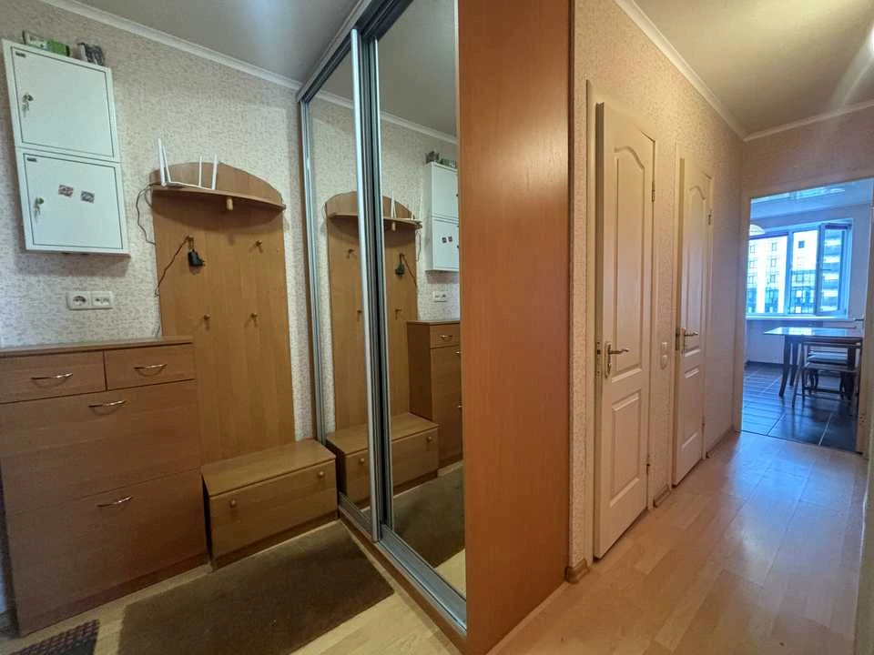 Квартира. Дніпро, Героїв Крут вул.